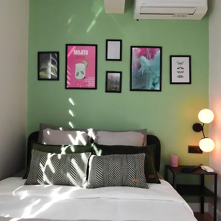 Stunning Seaview 2br Near Metro - Ym4 *