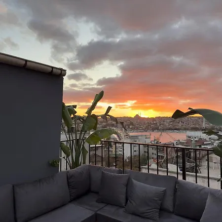 Stunning Seaview 2br Near Metro - Ym4 아파트 이스탄불